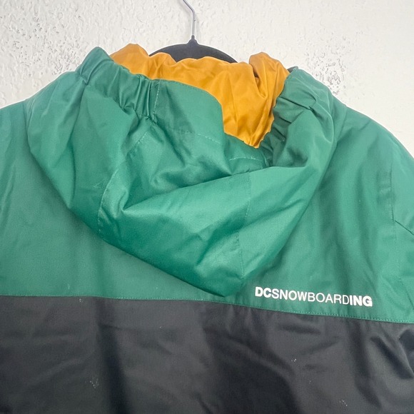 DC Snowboarding Ski Jacket Boys 14 L Black Green Lined Profill Insulation Hooded - Picture 8 of 16